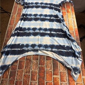 Bobbie Brooks Asymmetrical Blue and White Short Sleeve T-Shirt